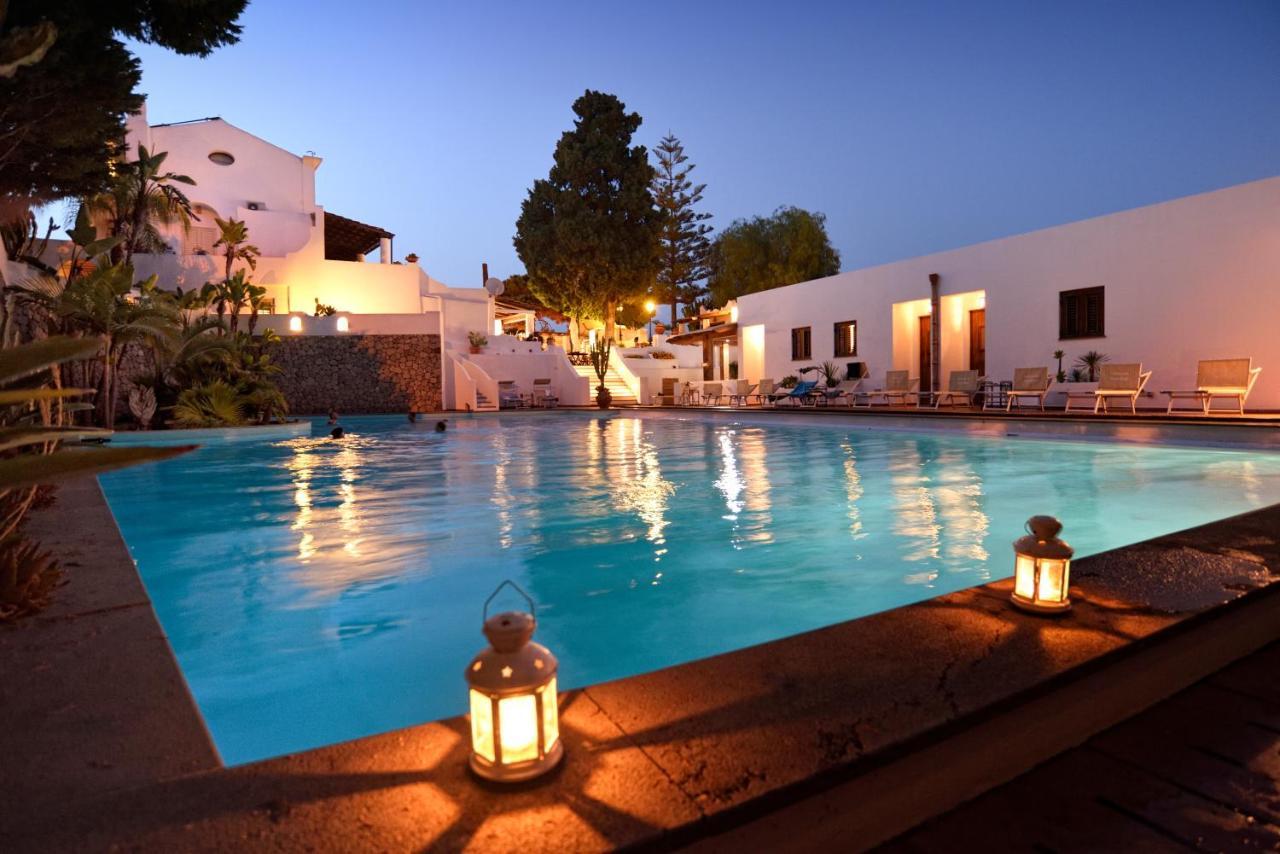 Pietra Pomice Hotel Липари Екстериор снимка