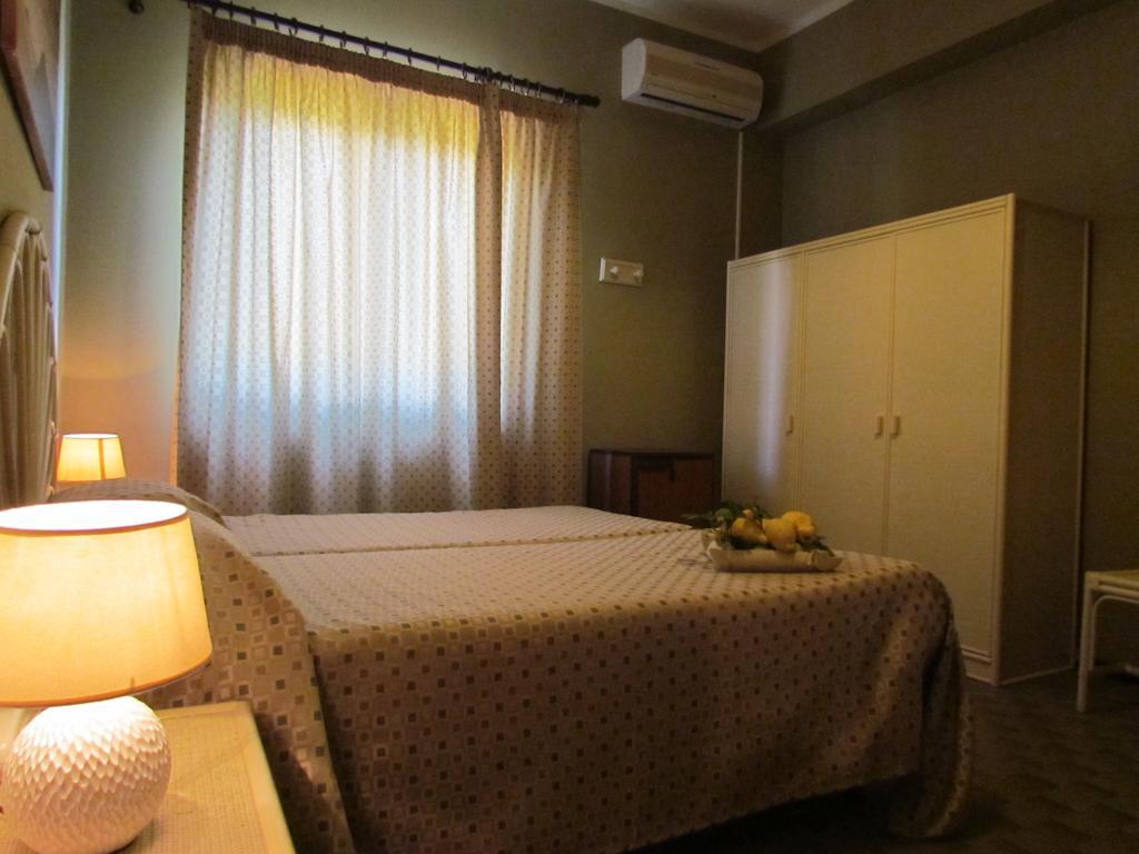 Pietra Pomice Hotel Липари Екстериор снимка
