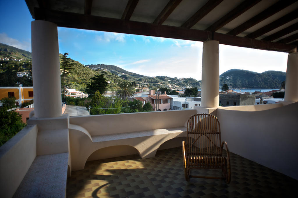 Pietra Pomice Hotel Липари Екстериор снимка