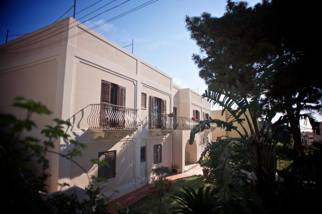 Pietra Pomice Hotel Липари Екстериор снимка