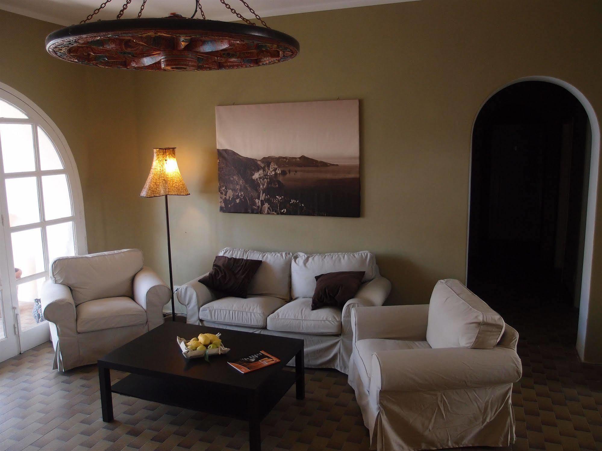 Pietra Pomice Hotel Липари Екстериор снимка