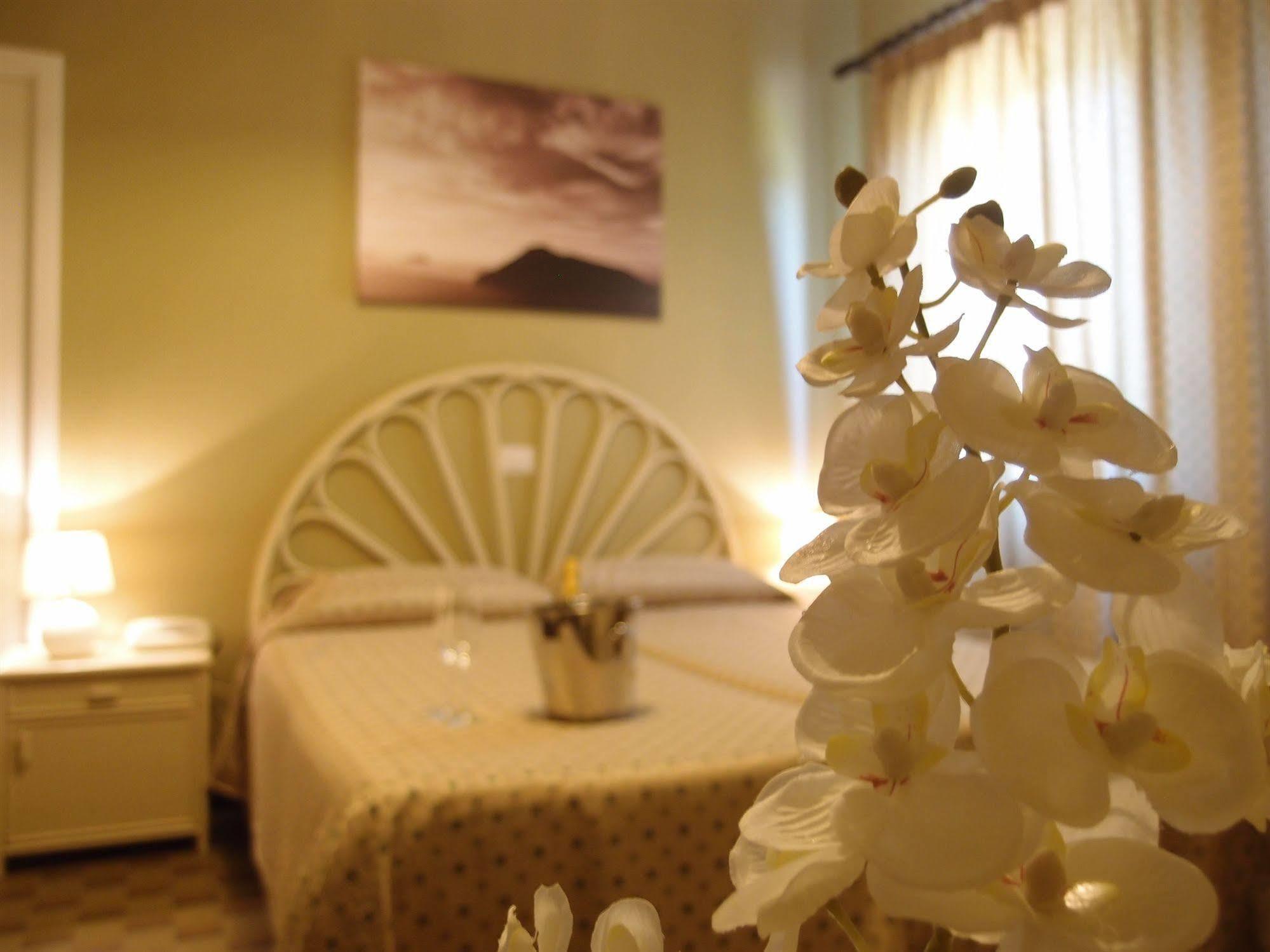 Pietra Pomice Hotel Липари Екстериор снимка