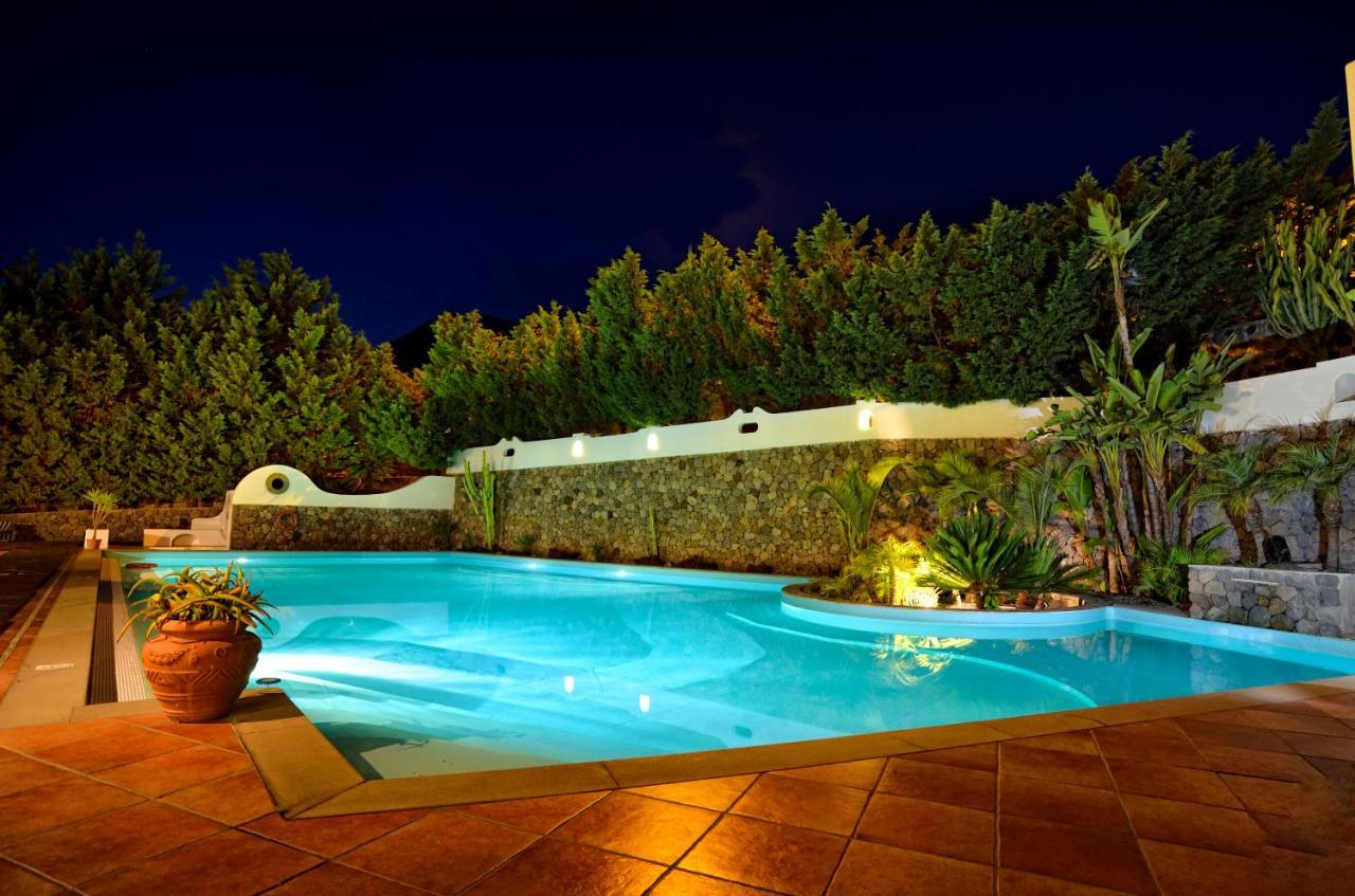 Pietra Pomice Hotel Липари Екстериор снимка